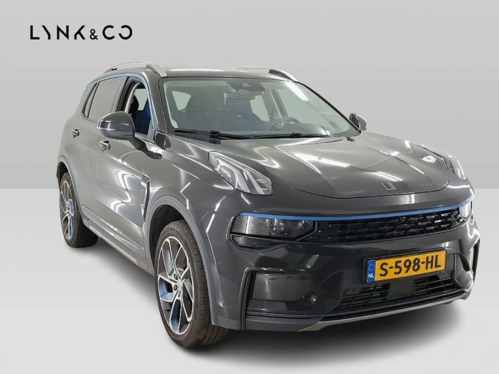 Lynk&Co 01