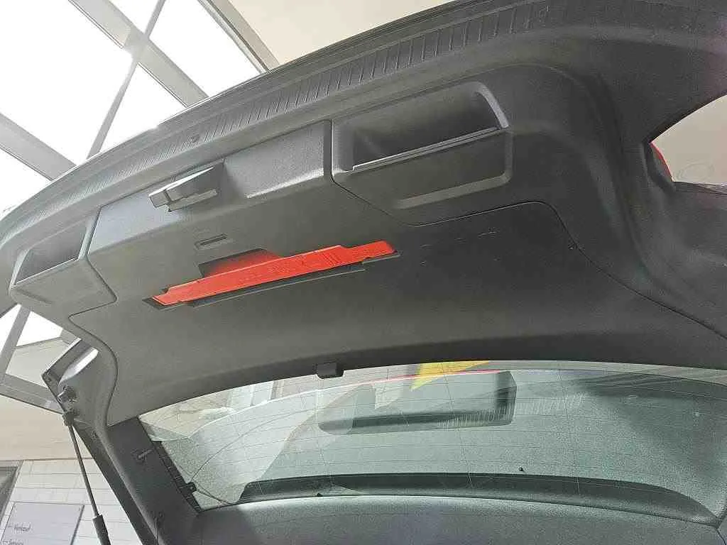 Volkswagen ID.3 — Revestimento da tampa traseira