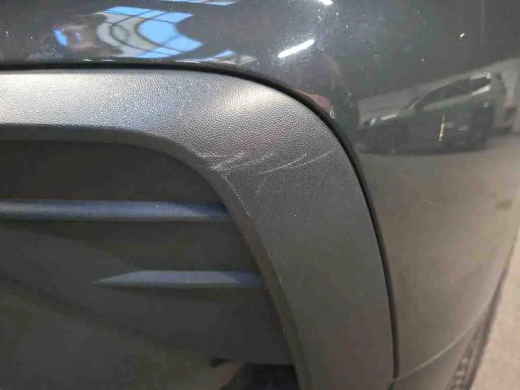 Volkswagen Tiguan — Spoiler dianteiro