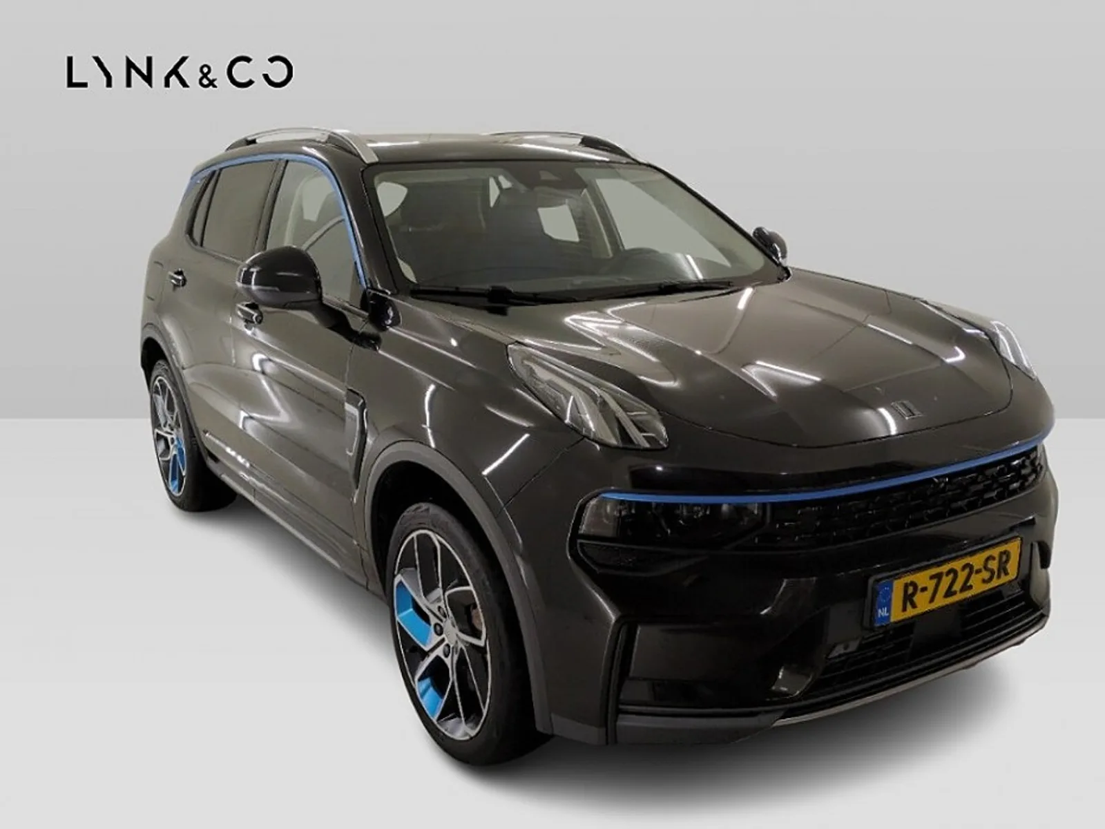 Lynk&Co 01