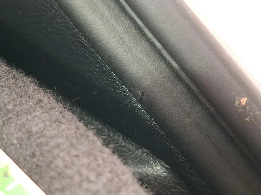 Nissan Qashqai — Vedante da tampa da mala