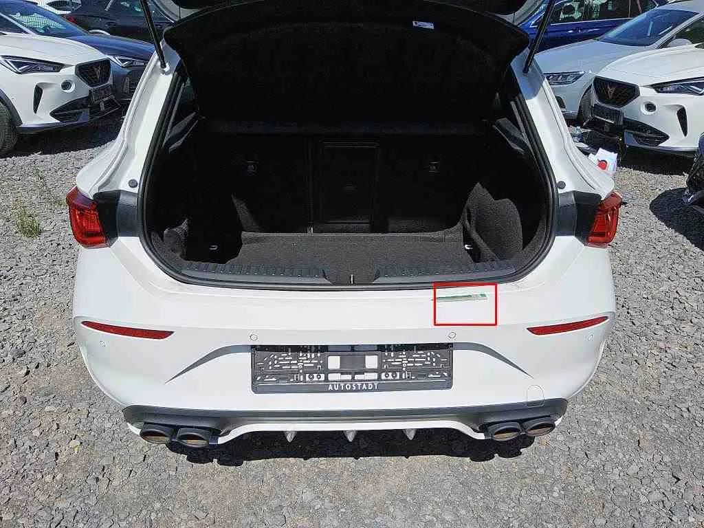 Cupra Leon — Para-choques traseiro